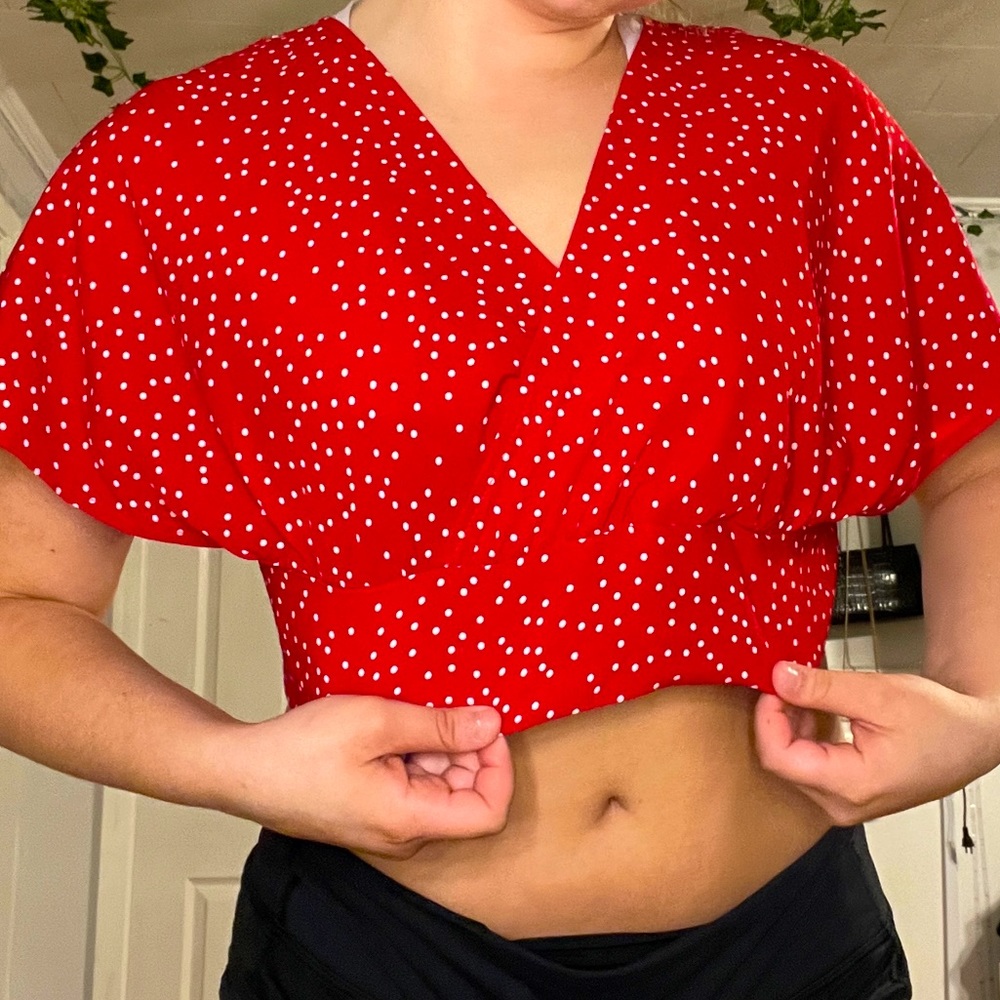 cropped red shirt:)